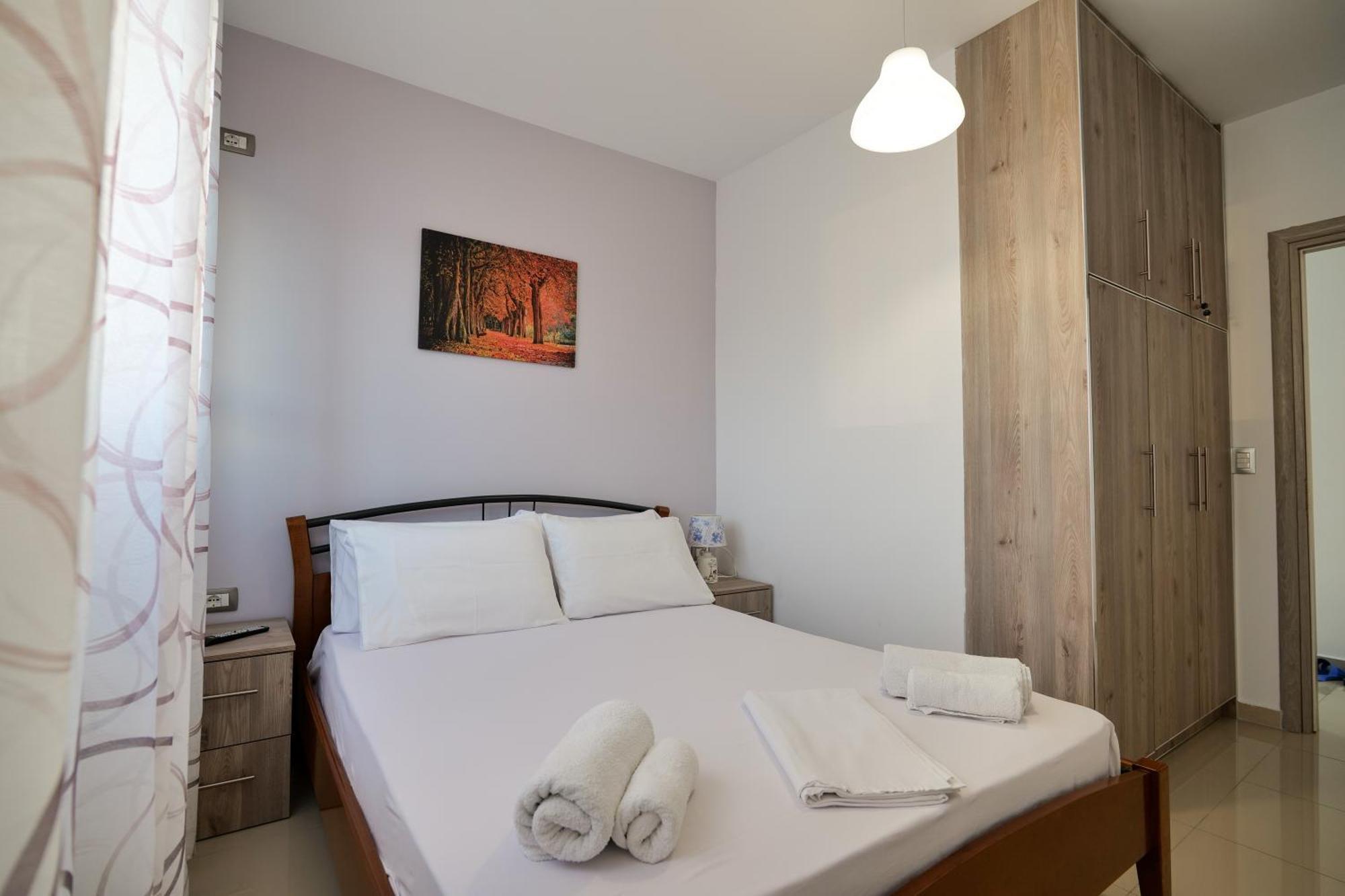 Siera * Sarandë